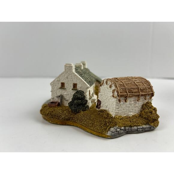 Lilliput Lane Hegarty’s Home 1989 Irish Collection Cottage w Box & Booklet - Picture 3 of 14